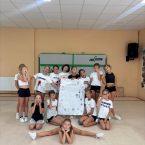 Kemp show AB a Pom Pon CB