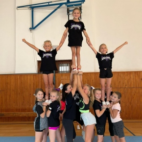 NEJ CHEERLEADING